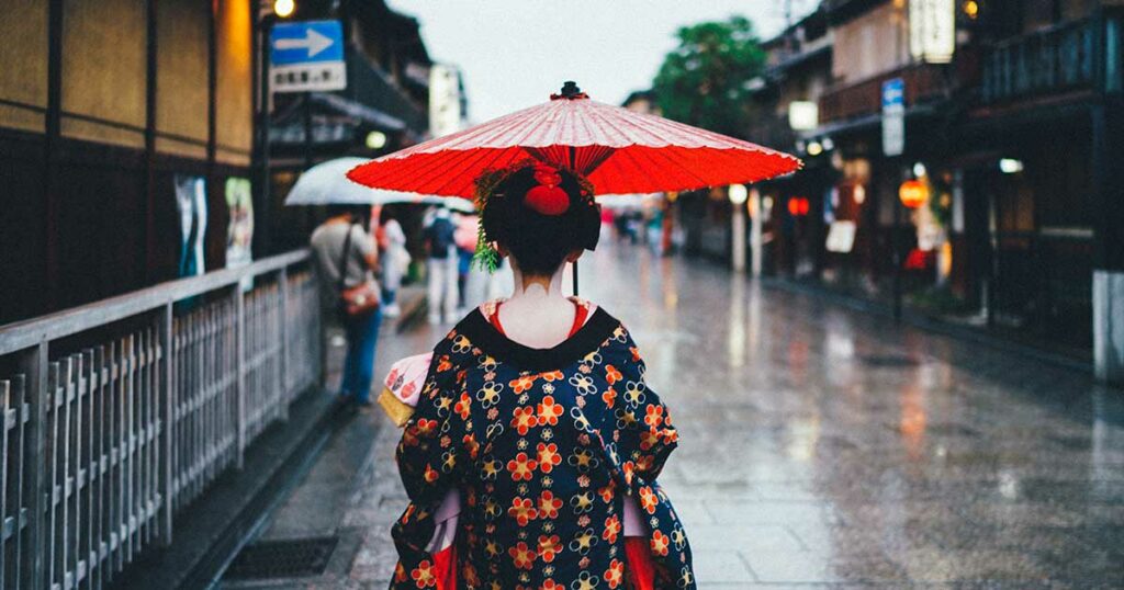 Die Geisha muss hart für ihren Platz im modernen Japan kämpfen. Die Nachfrage nach ihr schwindet stetig.