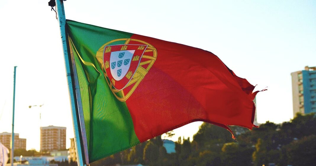 Portugiesisch lernen kann anfangs schwer sein. Aber welches Portugiesisch solltest du überhaupt lernen? Hier sind 5 gute Gründe für europäisches Portugiesisch.