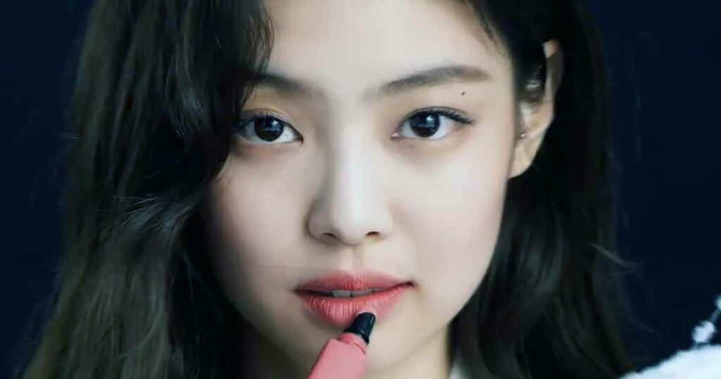 Jennie von BLACKPINK strahlt Stil und Selbstbewusstsein aus und ist ein wichtiger Bestandteil des weltweit erfolgreichen K-Pop-Quartetts.