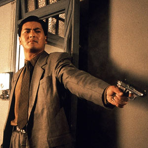 "The Killer" ist ein bahnbrechender Actionfilm aus Hongkong, in dem Chow Yun-Fat einen Auftragskiller verkörpert, der zwischen Loyalität und moralischer Verantwortung gefangen ist.